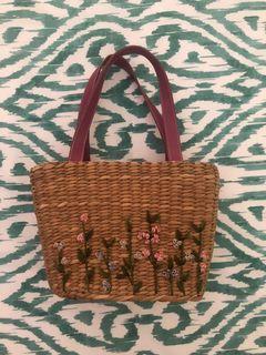Vintage woven embroidered flower bag