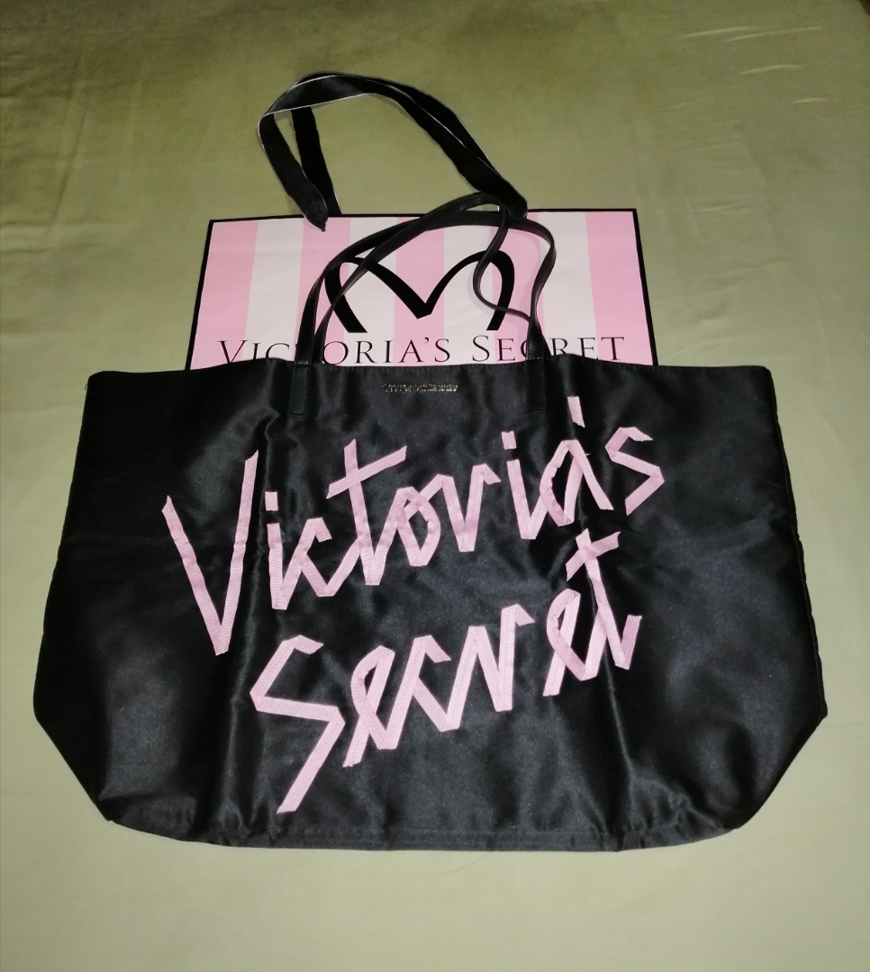 VS tote bag, Women's Fashion, Bags & Wallets, Tote Bags on Carousell