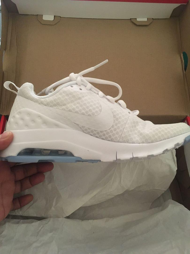 nike air max motion low women's