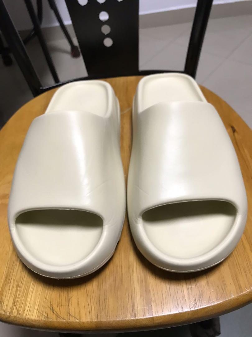 yeezy slippers bone