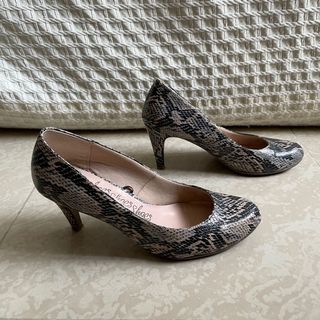 （分類：）位於 。 由 koalaboo 提交（商品編號 1054570138，圖片 1）。簡介： 。