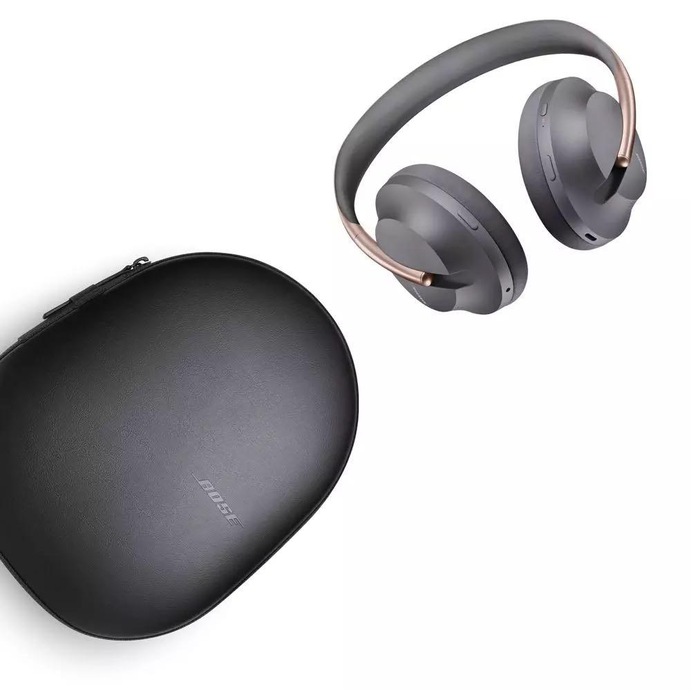 bose nc 700 charging case