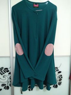 (Category: ) located in . Submitted by apparel_izz (Listing ID 1054667896, Image 1). Description: .