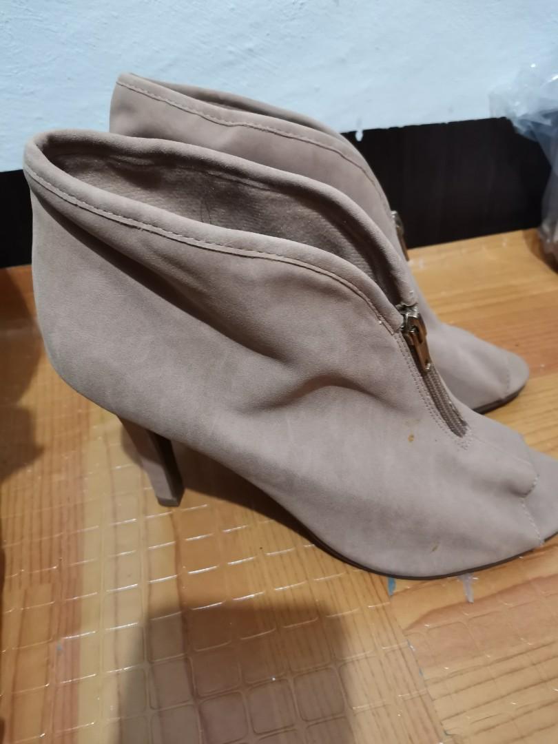 cushion walk wedge sandals