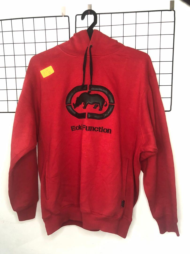 ECKO Function Size M (Category: Formal Shirts) located in Johor Bahru. Submitted by gerobok_branded (Listing ID 1054547450, Image 1). Description: ECKO FUNCTION. . Shoulder - 20. Pit - 24. Length - 26. . . Condition : 10/10 . Price : RM80 (nego). . #ecko #eckofunction #hoodie #hoodiemurah #thrift #brandedthrift #premiumquality #bundle #bundlemurah #bundlemalaysia #thriftshop #thriftmalaysia #sweatshirt .