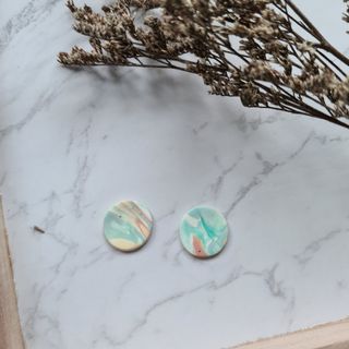 (Category: ) located in . Submitted by lesbellebijoux (Listing ID 1054569265, Image 1). Description: .