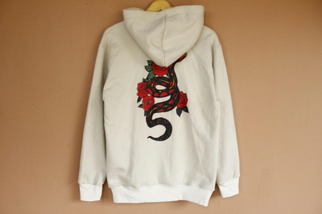 Hoodie H M Rose Snake Bitch Fesyen Pria Pakaian Baju Luaran di
