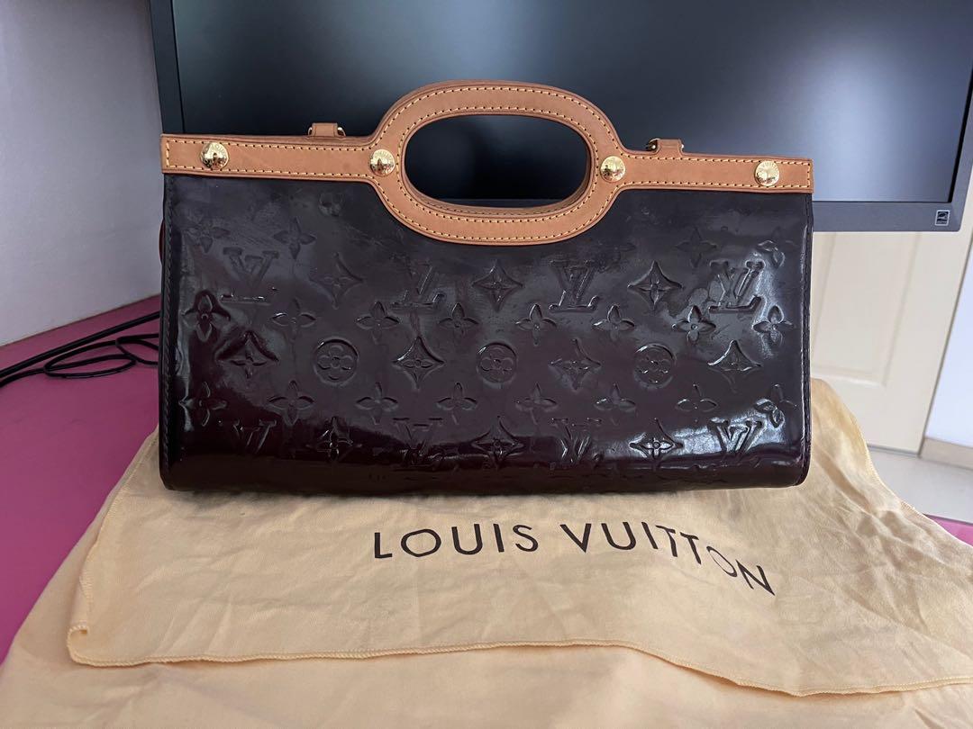 $1730 Louis Vuitton Vernis Clutch Anna Amaranto M90093 Ladies Bag