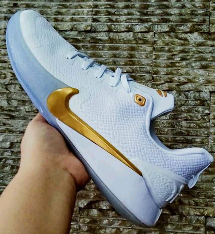 mamba focus white and gold