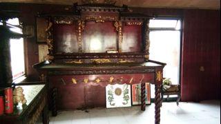 Meja Altar Sembahyang Ukir Bahan Jati Borongan 11 meja