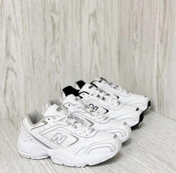 New balance 452 creme top