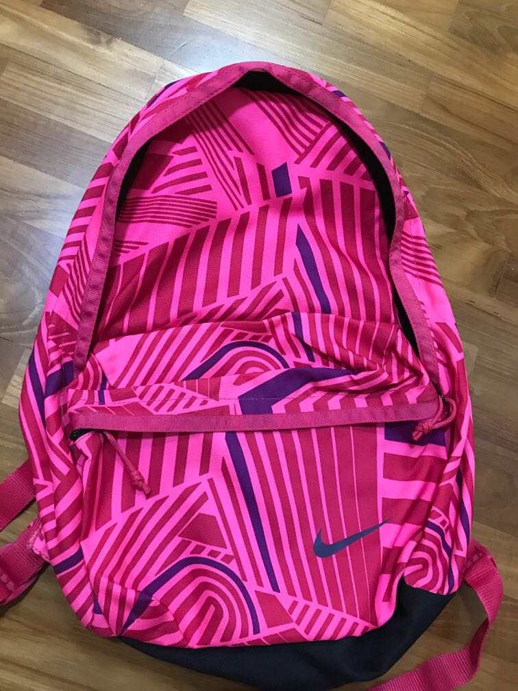 pink and purple nike backpack