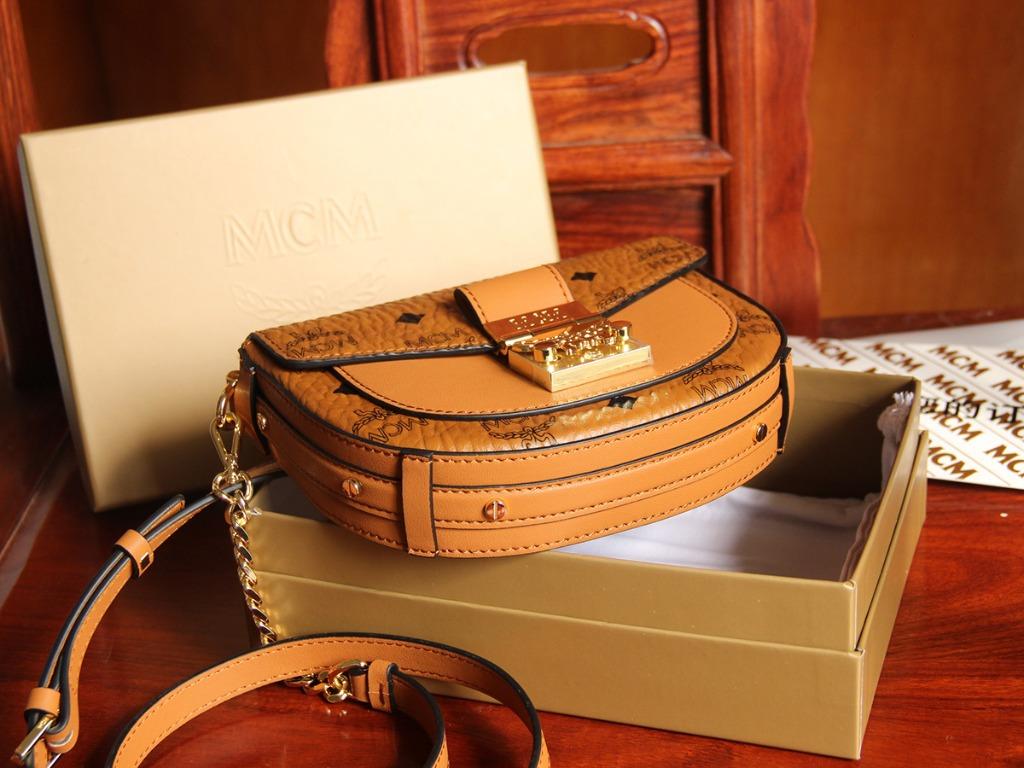 Patricia Round Crossbody in Visetos, Women's Fashion, Bags & Wallets