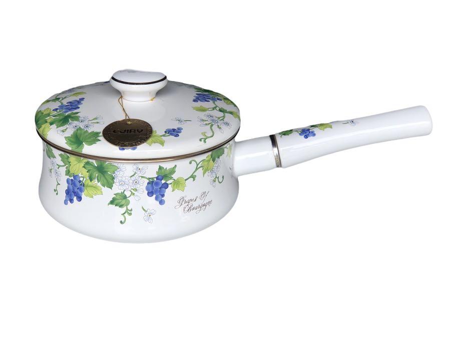 PORCELAIN ENAMELLED COOKWARE (Category: Cookware & Accessories) located in Las Pinas. Submitted by dtpolo_shop (Listing ID 1054552458, Image 1). Description: EJIRY JAPAN Grapes of Bourgogne Steel PORCELAIN ENAMELLED SAUCE PAN 2480 only (1208-2) Made in Japan Unused, genuine ejiry #madeinjapan #ejiryjapan #enamelledkettle #saucepan.