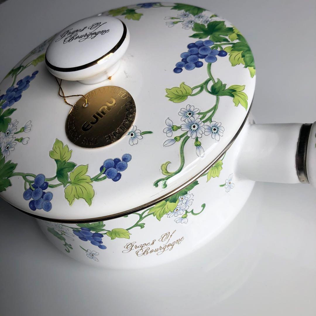 PORCELAIN ENAMELLED COOKWARE (Category: Cookware & Accessories) located in Las Pinas. Submitted by dtpolo_shop (Listing ID 1054552458, Image 3). Description: EJIRY JAPAN Grapes of Bourgogne Steel PORCELAIN ENAMELLED SAUCE PAN 2480 only (1208-2) Made in Japan Unused, genuine ejiry #madeinjapan #ejiryjapan #enamelledkettle #saucepan.
