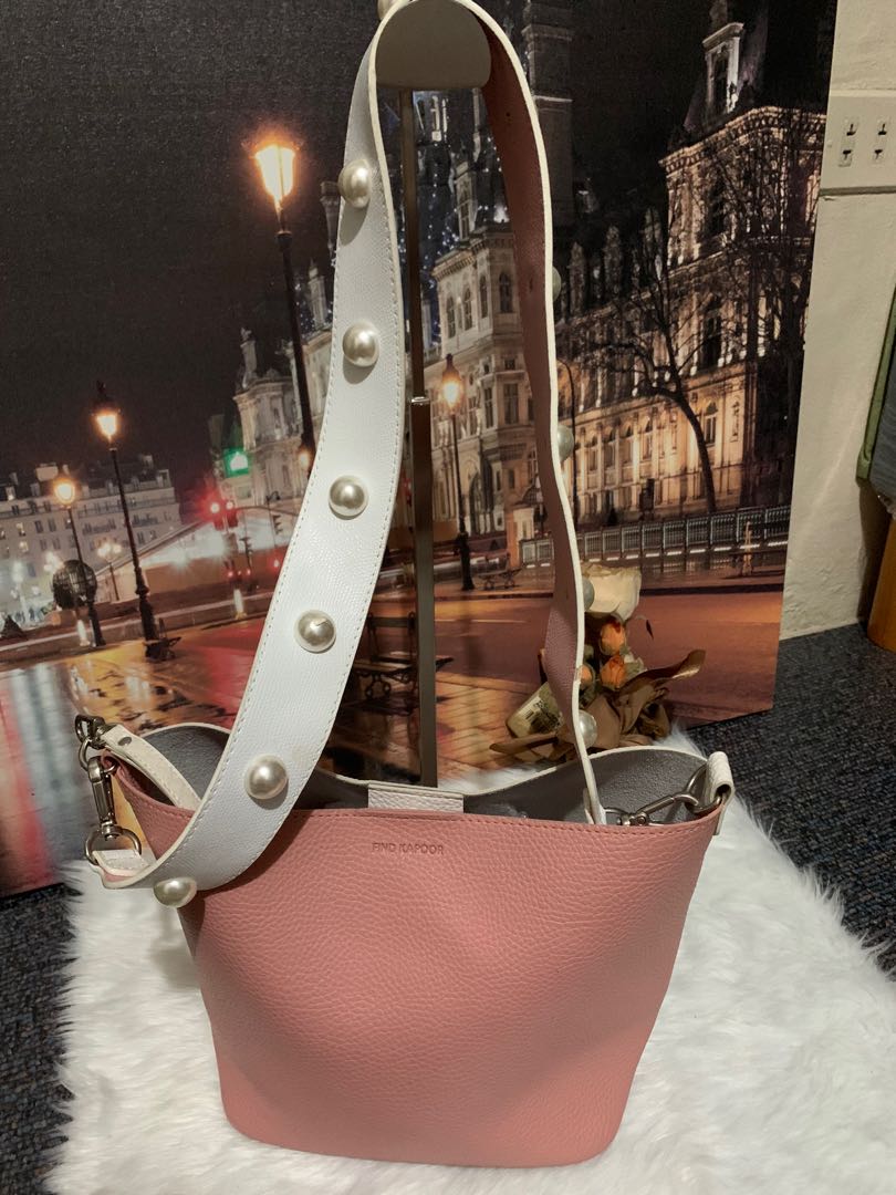 Find kapoor cheap bucket bag