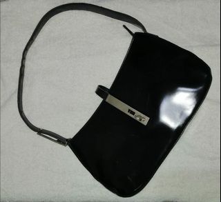 (Category: ) located in . Submitted by pinklovely (Listing ID 279225528, Image 1). Description: .