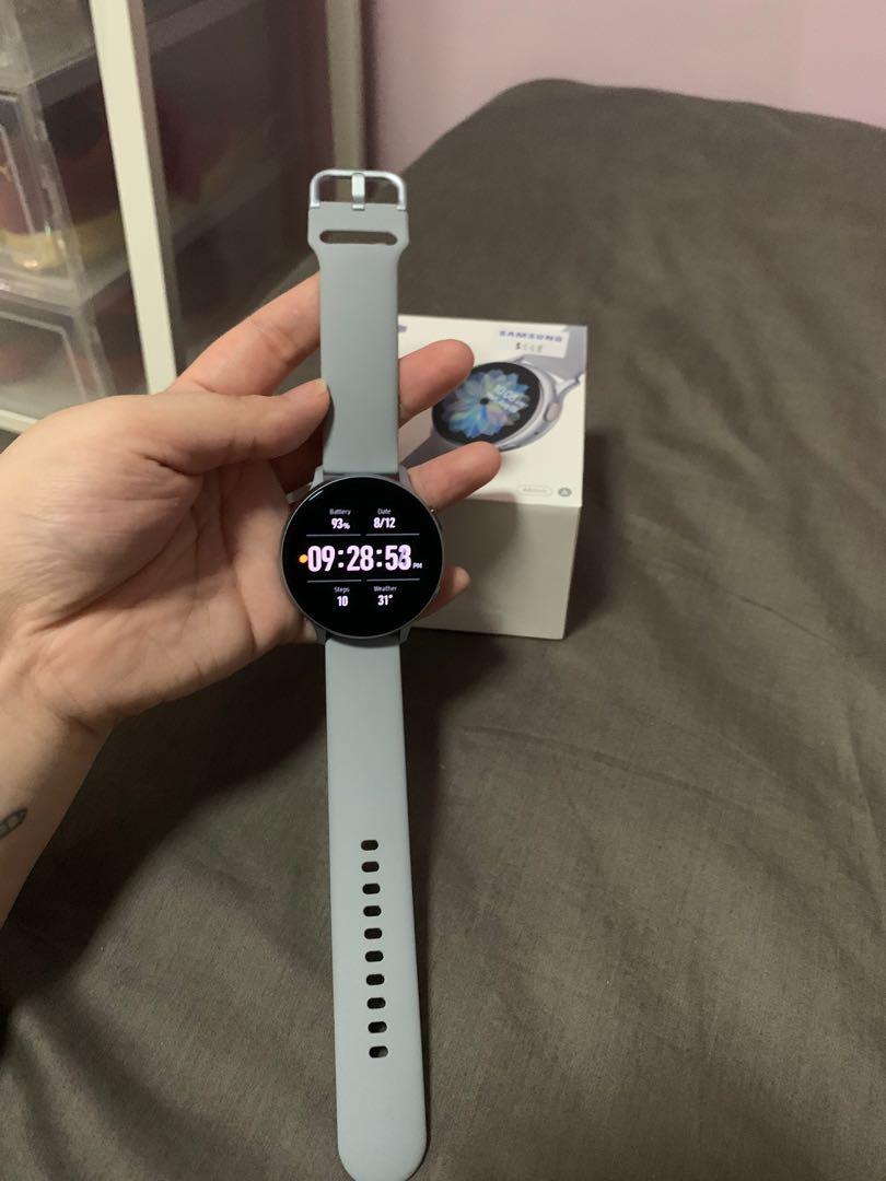 Galaxy active outlet watch silver