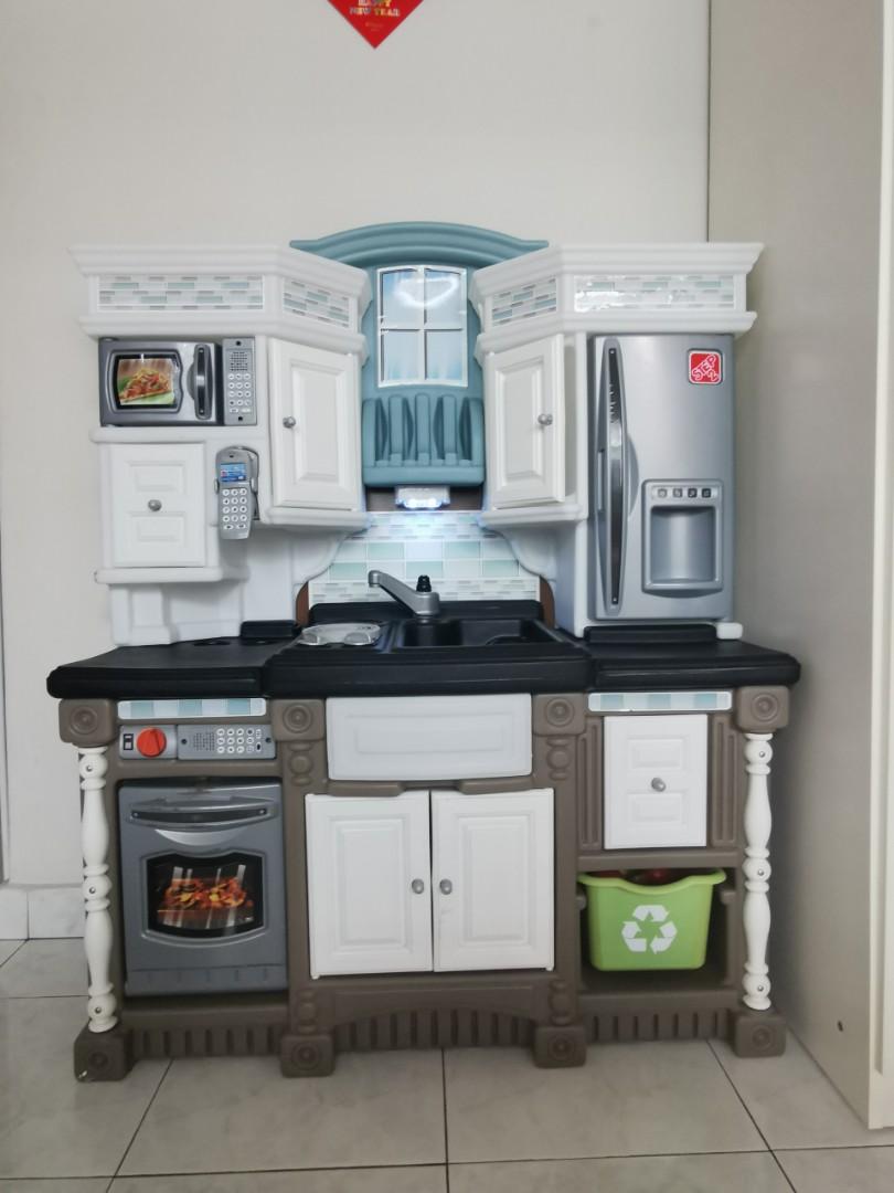 Step 2 Kitchen set, Babies & Kids, Baby Nursery & Kids Furniture, Other