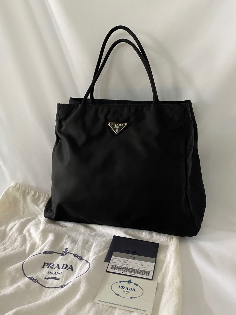 Review PRADA Vintage NYLON Tote Bag 