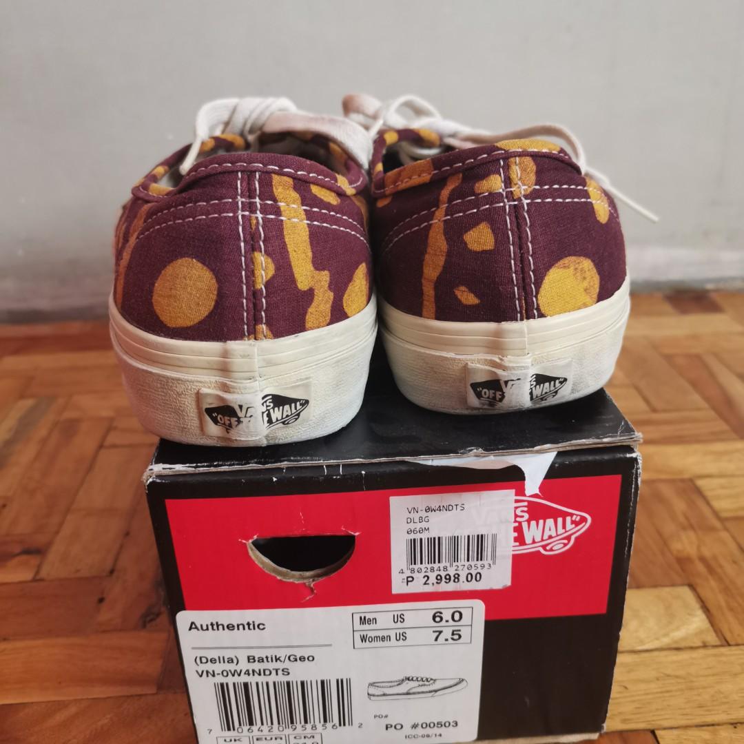 Vans della sales batik