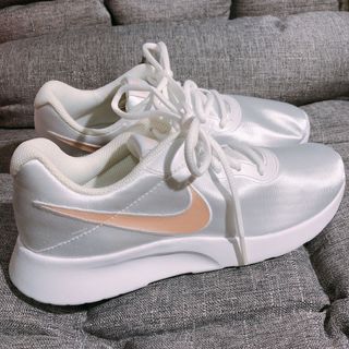 Nike tanjun 24.5 clearance