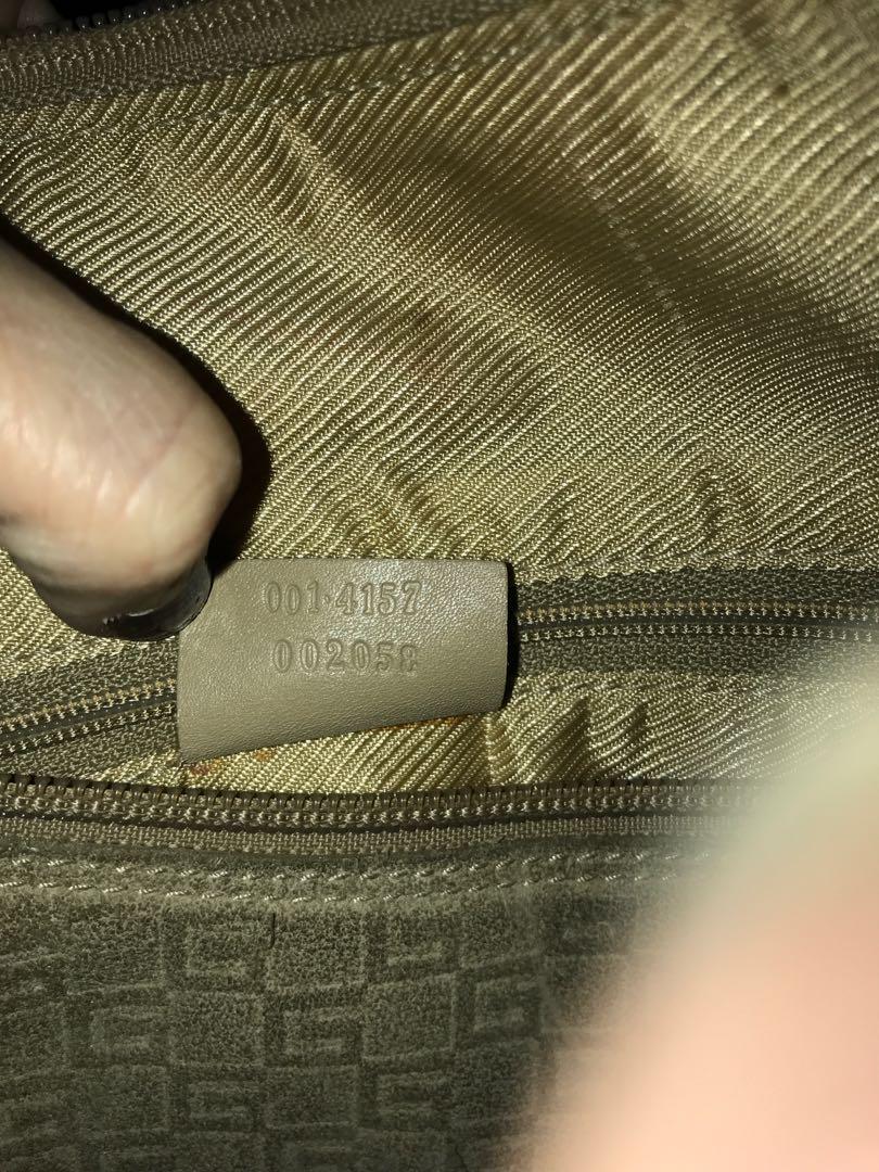 Authentic GUCCI Bag! (Category: Luxury Bags & Wallets) located in San Pablo. Submitted by elijasam (Listing ID 1054694838, Image 3). Description: Authentic preloved GUCCI Bag.. Only sign of Use but still in good conditions. *this is preloved so pls. Manage your expectations but guaranteed that this is authentic GUCCI....