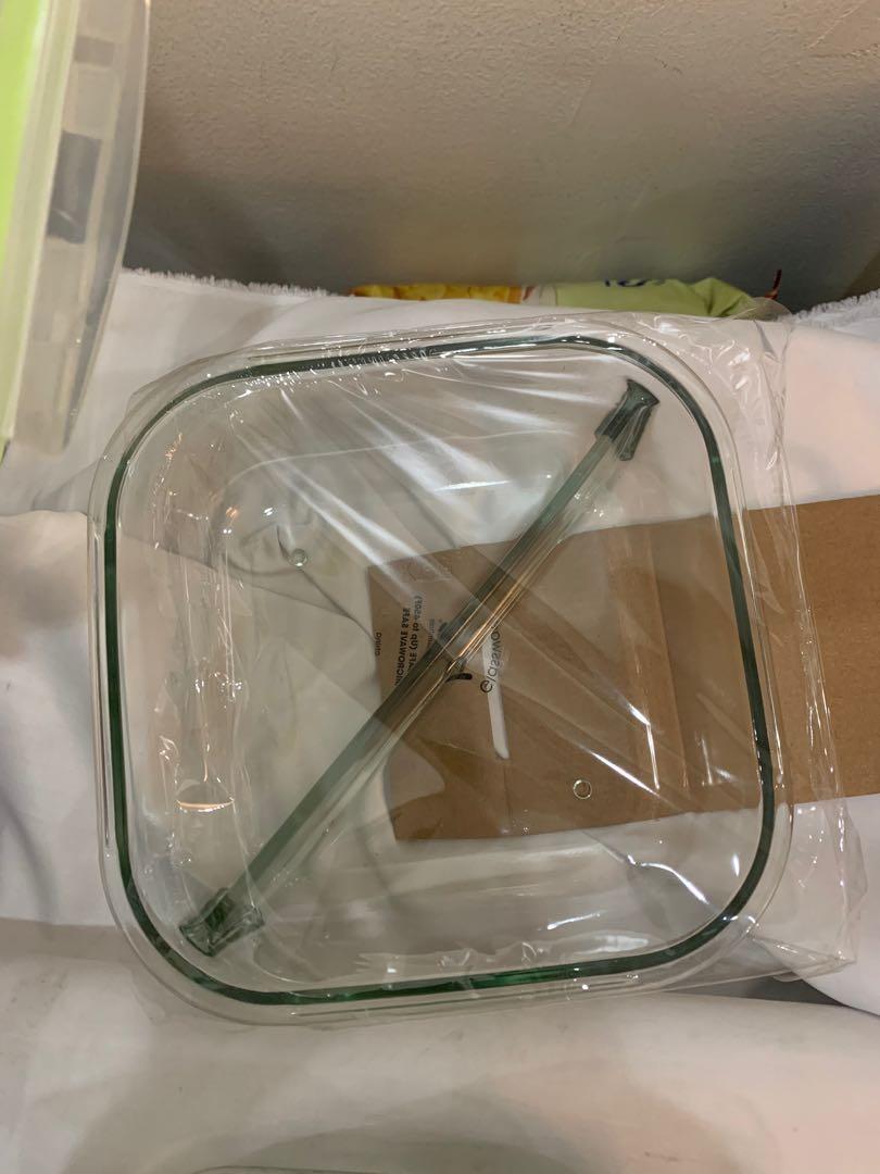 Be Basic Essentials Glass Food Container - with 2 section partition (Category: Food Organization & Storage) located in Quezon City. Submitted by liz.ty (Listing ID 1054798375, Image 2). Description: Oven to table to freezer to microwave. Leakproof size: 6.6 x 6.6 x 2.5” Available: 1 left Originally bought 599 S&R Prefers pick up kaingin road for breakables or fragile items. .