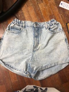 (Category: ) located in . Submitted by lockdownshoppingfun (Listing ID 1054830223, Image 1). Description: .