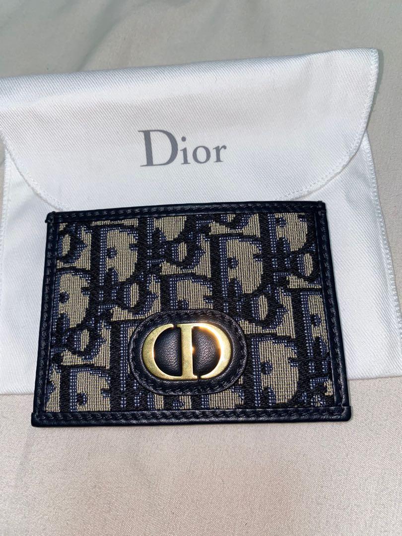 30 montaigne card holder clearance