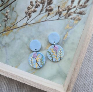 (Category: ) located in . Submitted by lesbellebijoux (Listing ID 1054707779, Image 1). Description: .