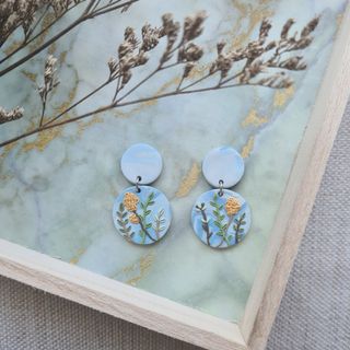 (Category: ) located in . Submitted by lesbellebijoux (Listing ID 1054707911, Image 1). Description: .