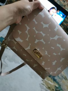(Category: ) located in . Submitted by chinnie00 (Listing ID 1054917448, Image 1). Description: .