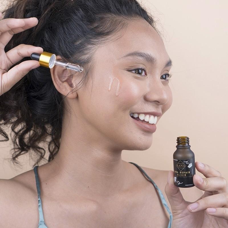 Lana DNA Repair Elixir Serum 15ml (Category: Face Care) located in Manila. Submitted by ibentamona (Listing ID 1054763973, Image 2). Description: Lana DNA Repair Elixir Serum 15ml for breakouts dry dull skin dark and uneven spots hydrates brightens and shields skin apply 1-2 drops face and neck twice daily #ibentamona.