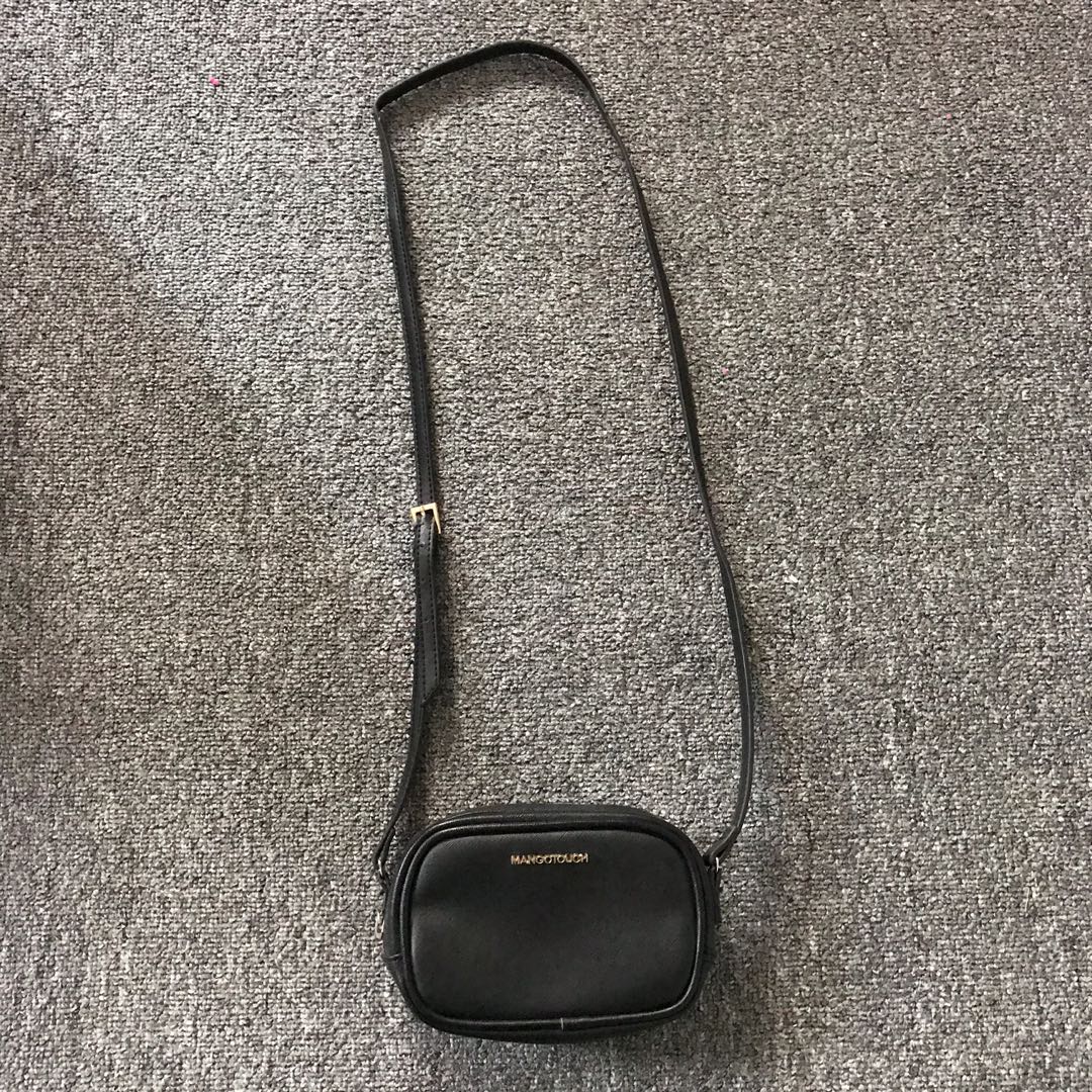 Mng best sale sling bag