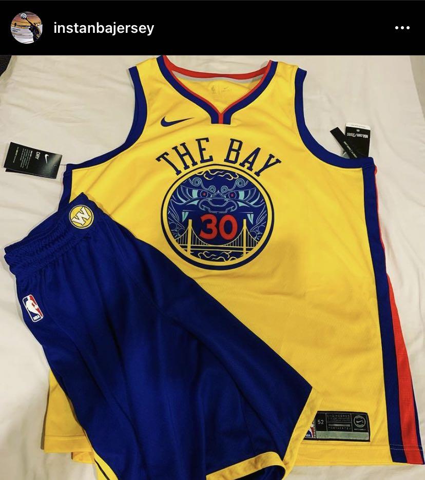 curry jersey and shorts