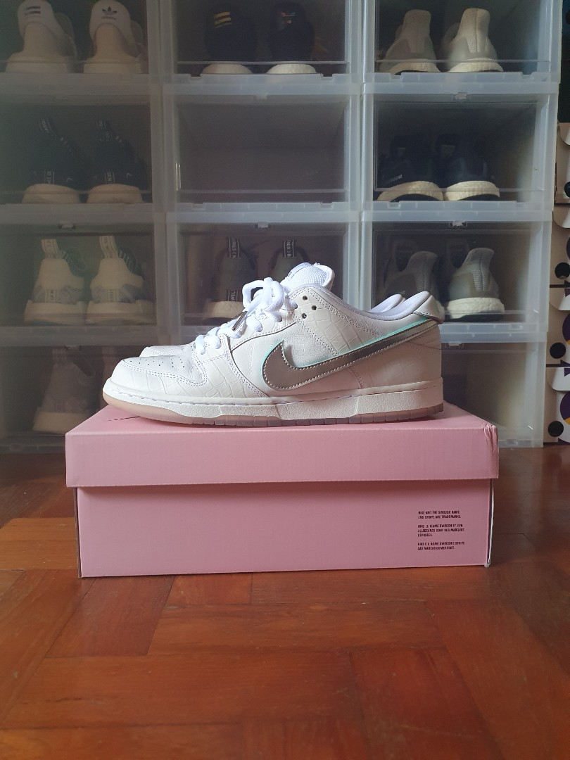NIKE SB DUNK LOW DIAMOND WHITE Men s Fashion Footwear Sneakers on Carousell
