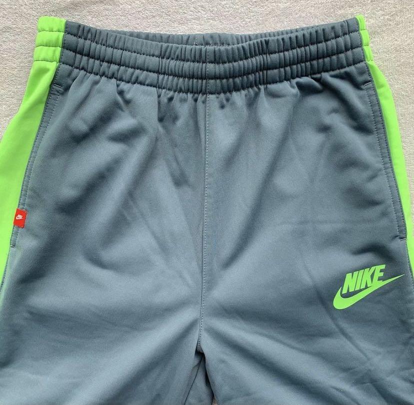 nike short sweatpants