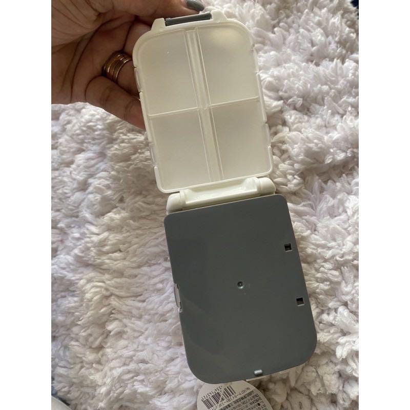 Portable Pill box (Category: Massage Devices) located in Quezon City. Submitted by jorelasazon (Listing ID 1054785938, Image 3). Description: Made in Japan Brandnew Mop: Bpi Bdo Gcash Location: Project 8 qc.