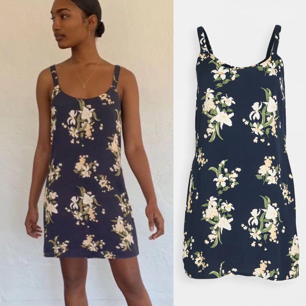 Reformation Puglia Mini Dress In Yolanda Authentic Women S Fashion Dresses Sets Dresses On Carousell