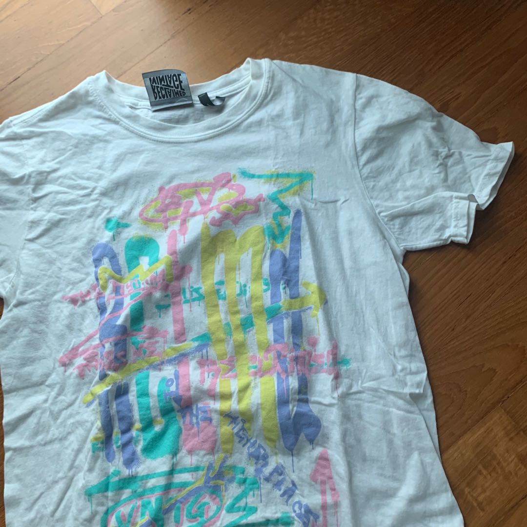 Spray Paint Graphic Top Women S Fashion Clothes Tops On Carousell Spray Paint Graphic Top Women S Fashion Clothes Tops On Carousell