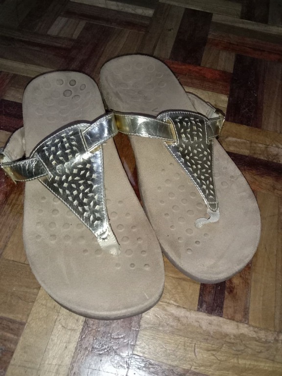 can vionic slippers be washed