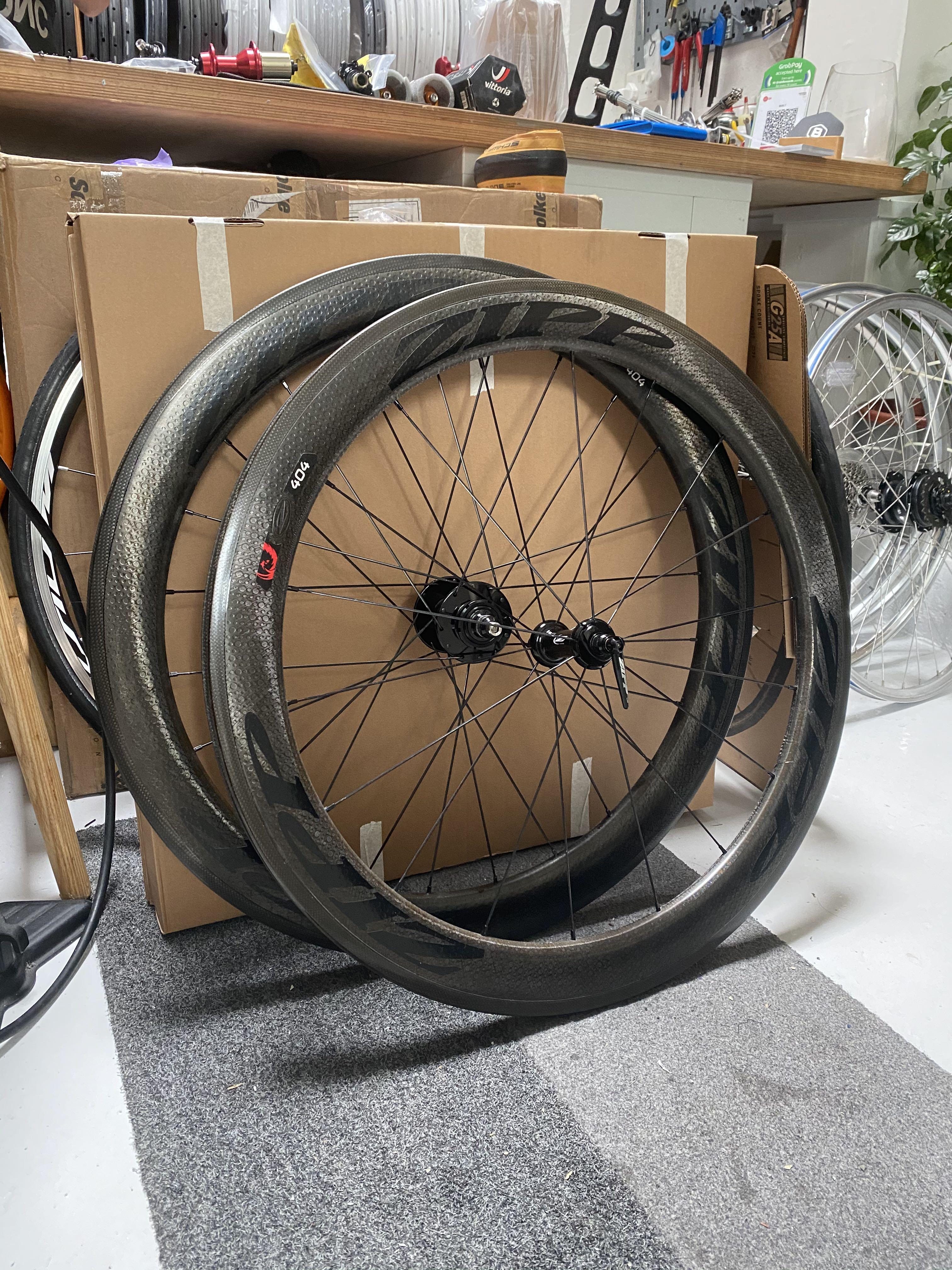 zipp 404 track wheelset