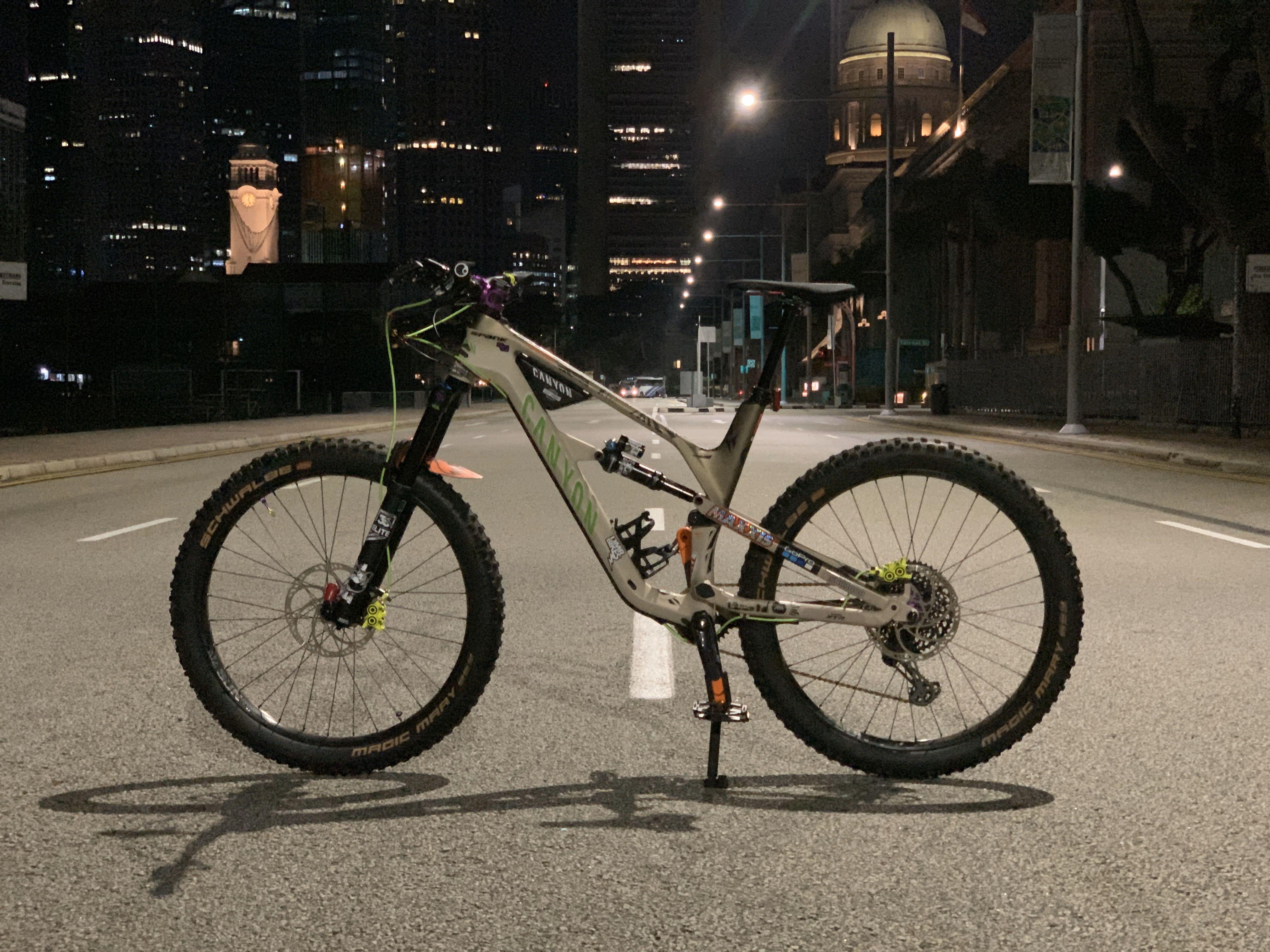 Canyon spectral cf sale 8 2020