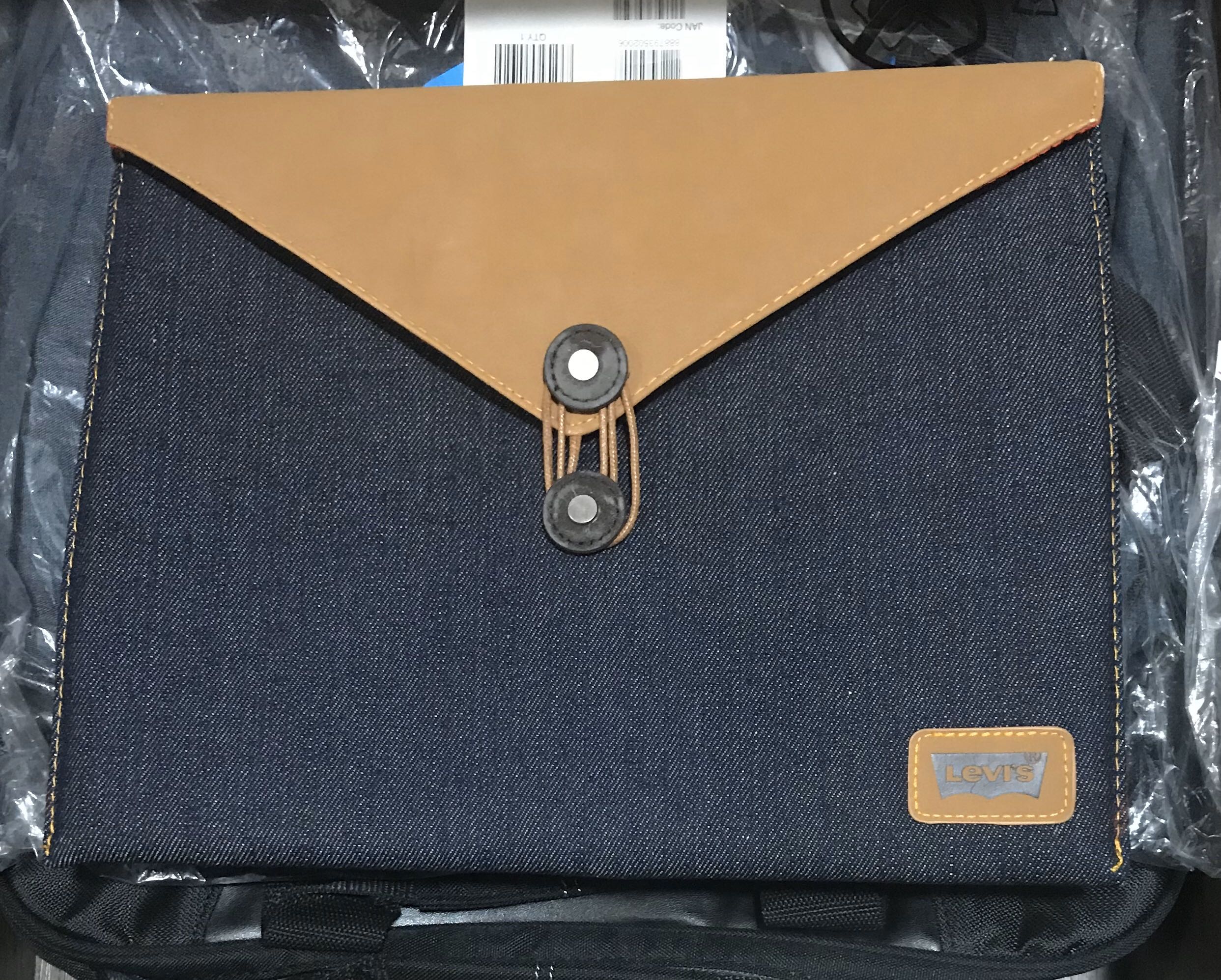 Levis laptop shop sleeve