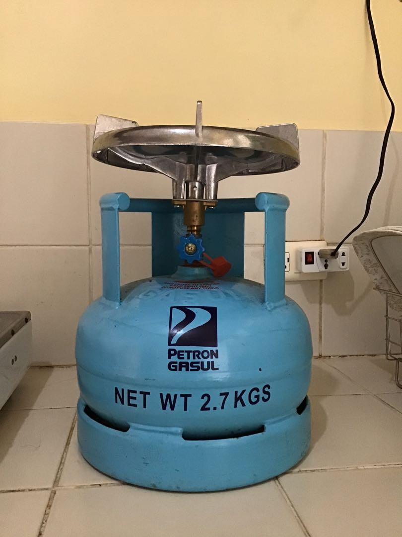 PETRON GASULETTE SET (Category: Other Kitchen Appliances) located in Manila. Submitted by selectedfew (Listing ID 281856032, Image 2). Description: Good as new Di pa na palitan tank LAST PRICE .