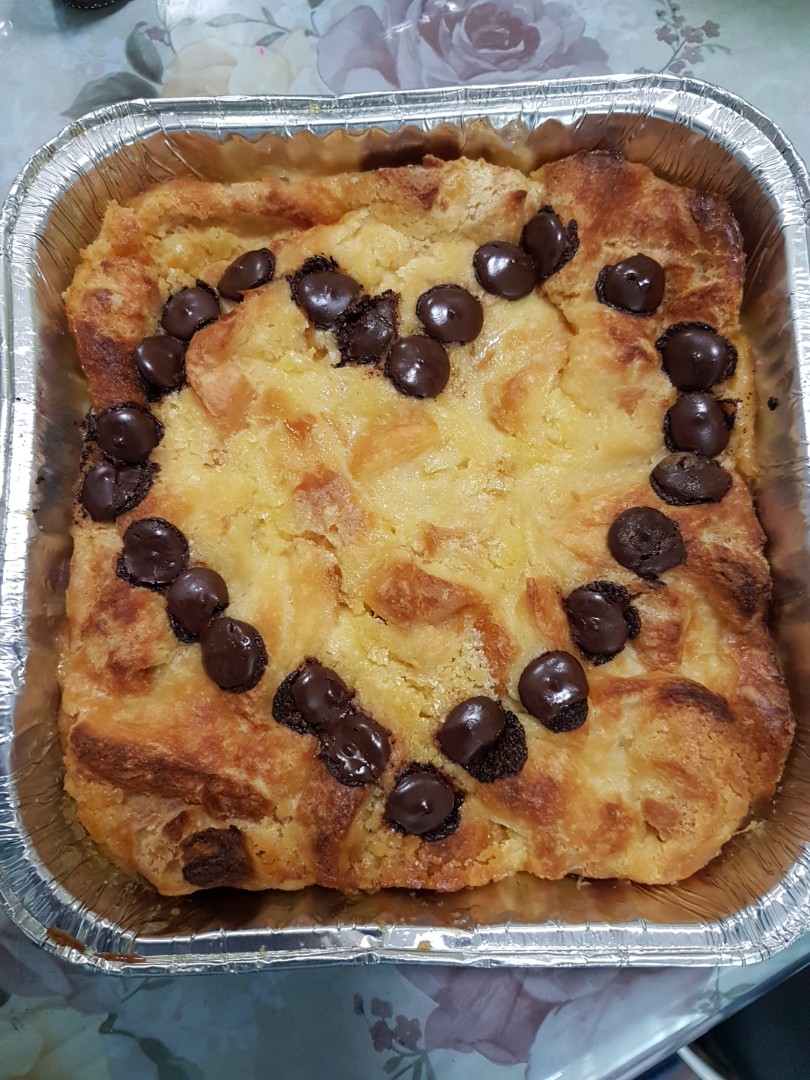 Halal Bread Pudding with Custard Sauce, Food & Drinks, Packaged