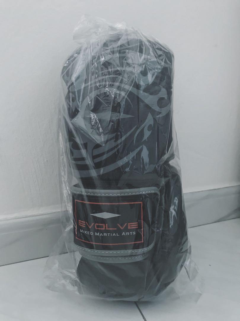 Evolve Tribal Boxing Gloves Limited Edition (14OZ), Sports Equipment