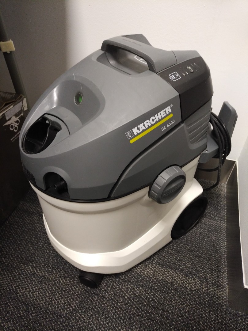 Karcher Spray Extraction Vacuum Cleaner SE6.100, TV & Home Appliances