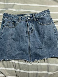 (Category: ) located in . Submitted by ffscerise (Listing ID 1000301976, Image 1). Description: .